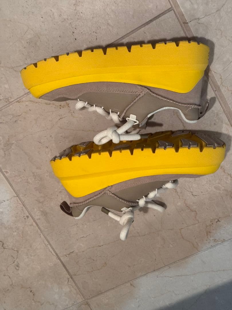 【ほぼ新品】UGG Heritage Utility Sneaker