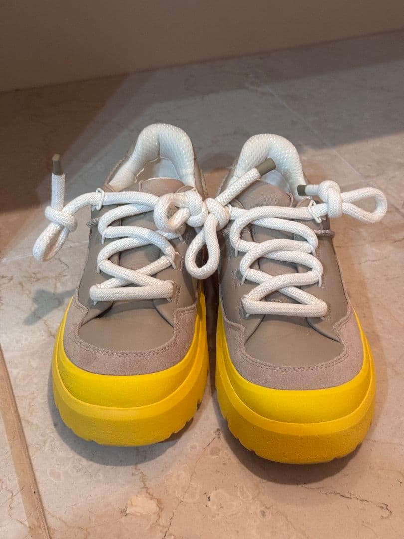 【ほぼ新品】UGG Heritage Utility Sneaker