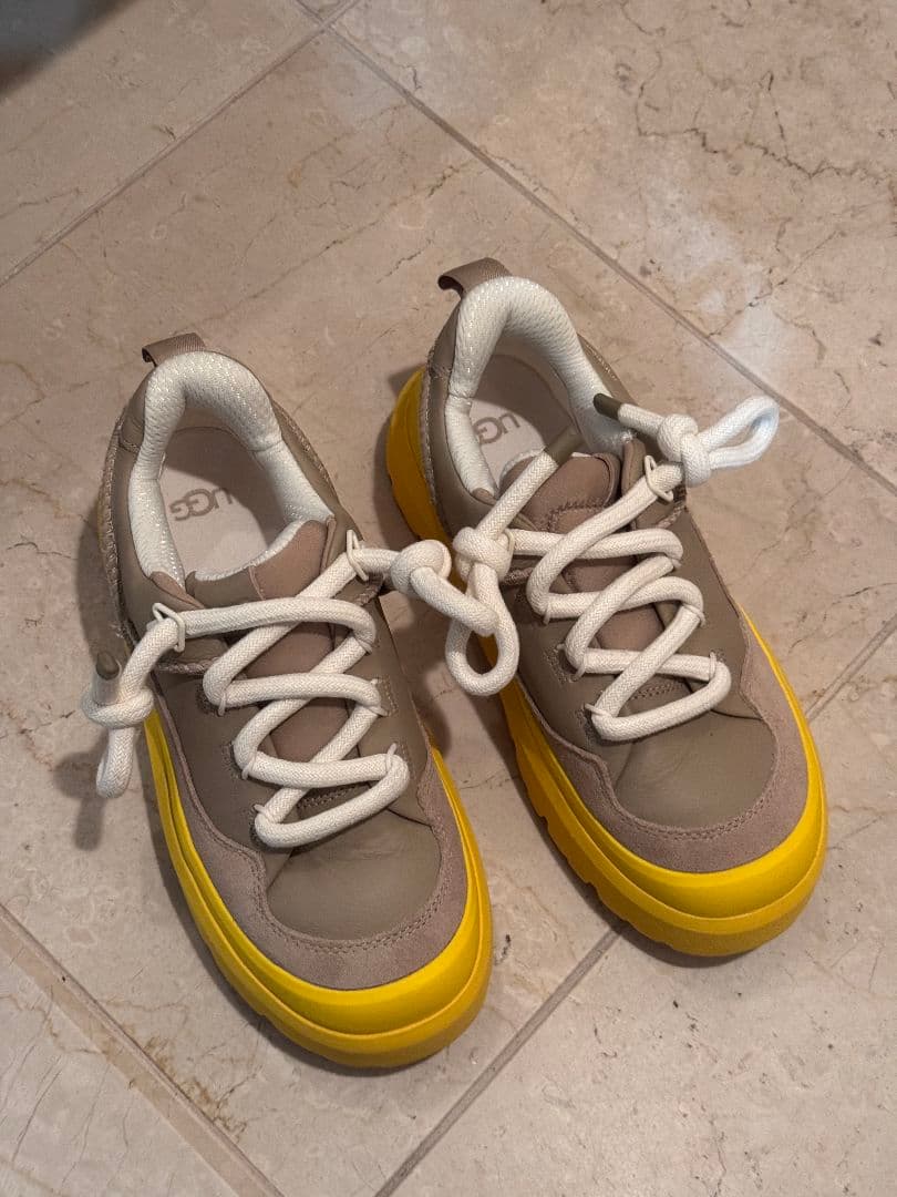 【ほぼ新品】UGG Heritage Utility Sneaker