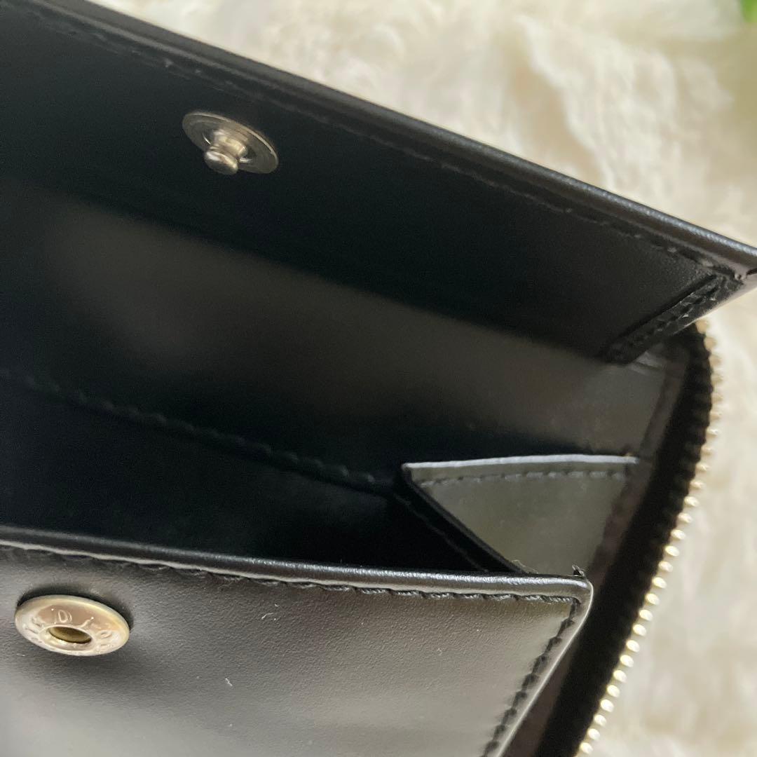 【極美品】Dior ラウンドファスナー財布 ブラック×シルバー ストライプ