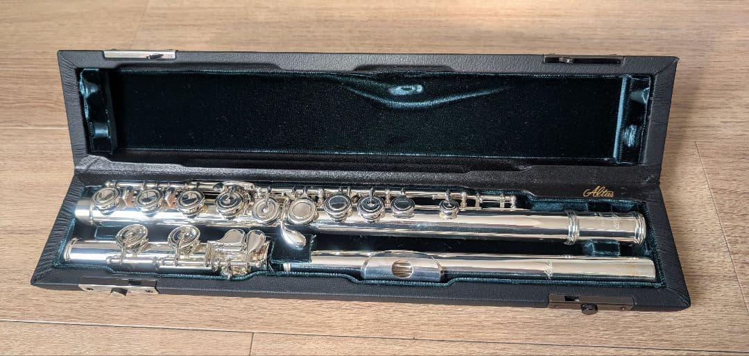 ALTUS 銀製フルート 本体 専用ケース付き　A907E