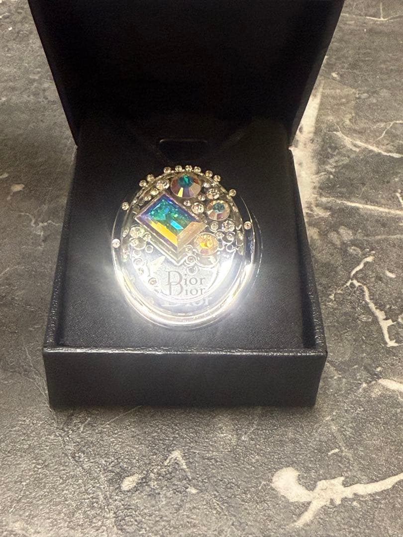 【希少】Dior リップグロス ペンダントスワロフスキー 箱ケース付き　未使用