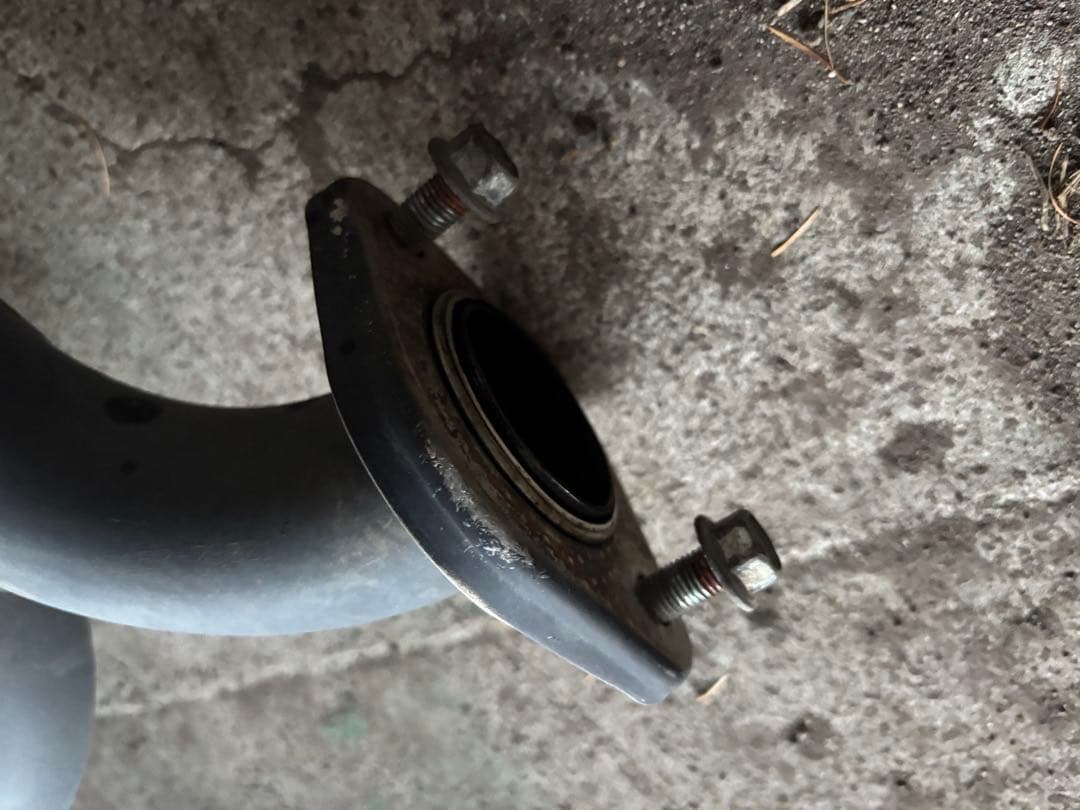 TRDスポーツマフラー 4本出し レクサスNX