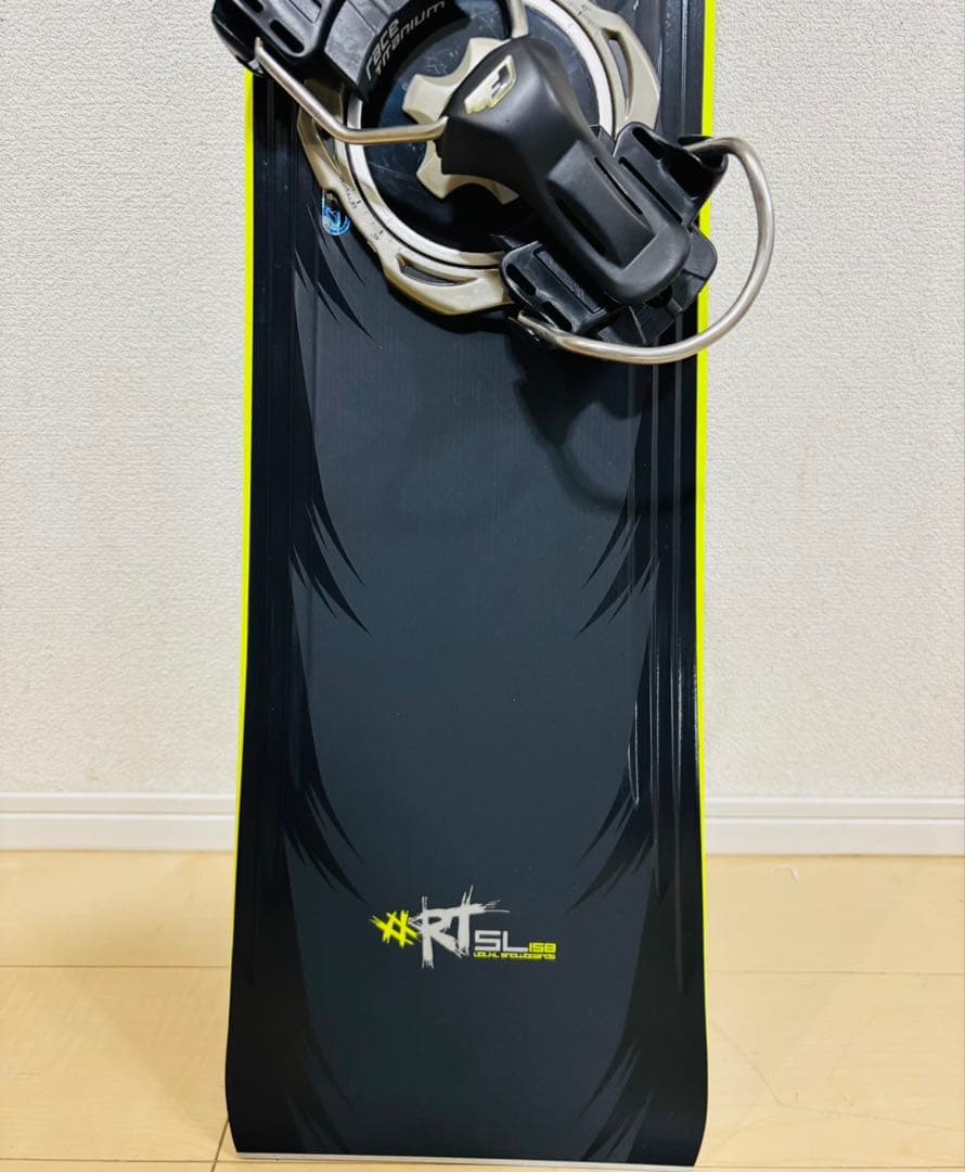 美品　VOLKL RT SL 158cm スノーボード