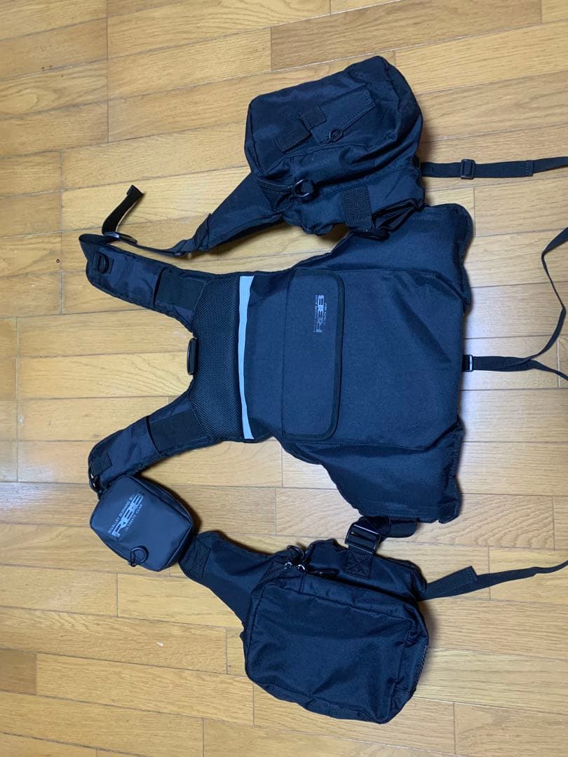 リバレイ ライフジャケット RBB ルアーゲームベスト ブラック