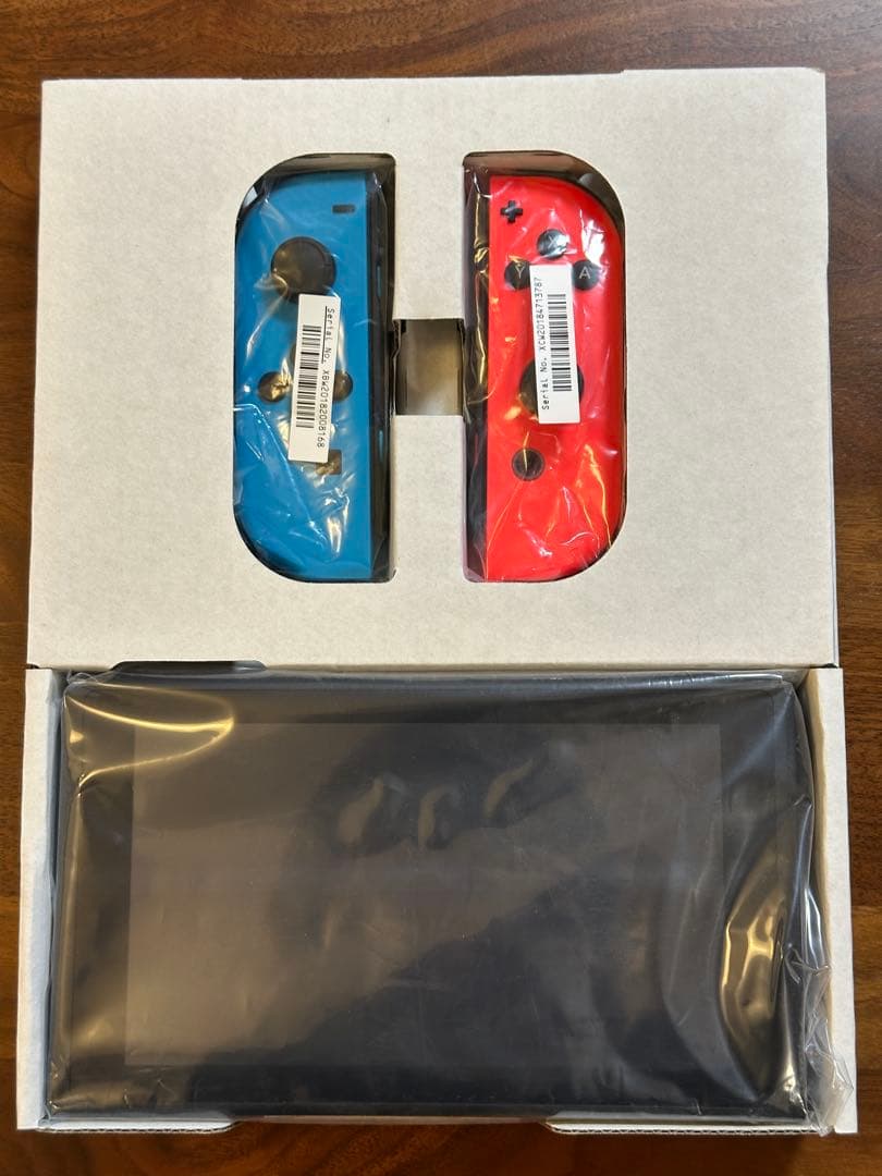 ニンテンドースイッチネオンブルーネオンレッド本体