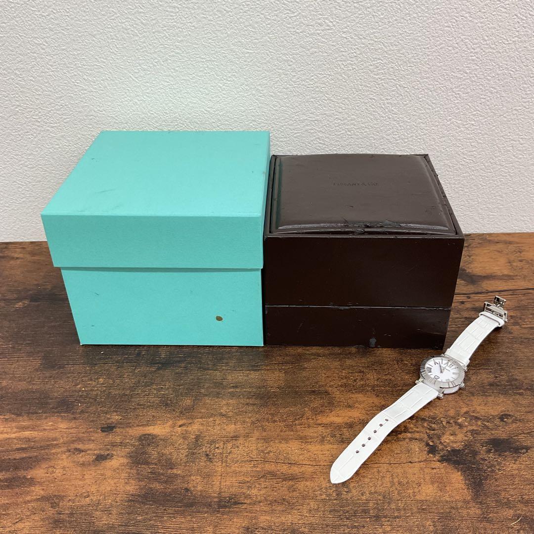ヒ*ン様 【未使用】ティファニー アトラス 白文字盤 QZ/SS 白レザー ハー