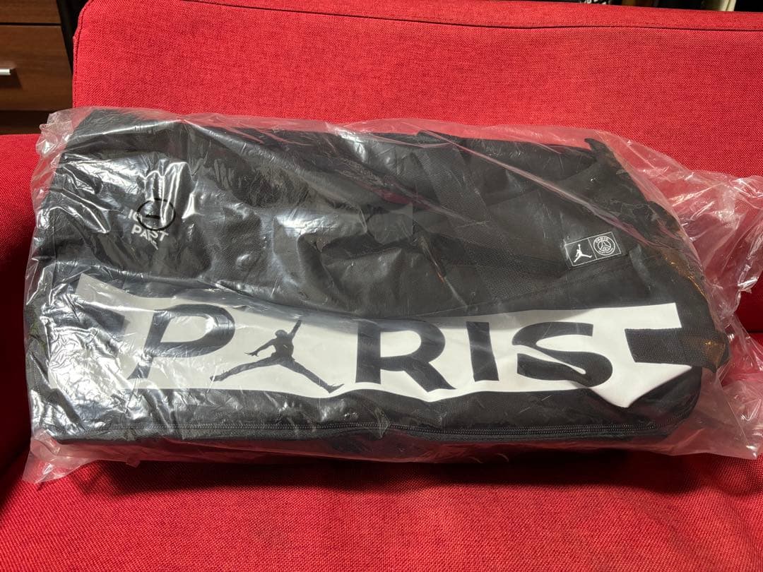 未使用タグ付き パリサンジェルマン×ジョーダン ダッフルバッグ ボストンバッグ