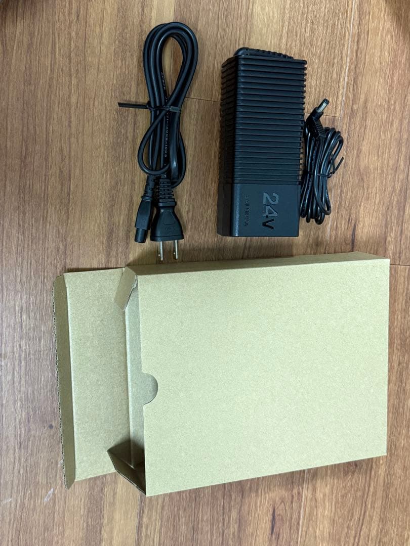 【未使用品】BALMUDA The Pure空気清浄機 A01A-WH ホワイト