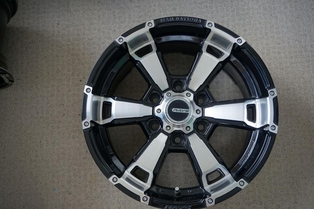 RAYS DAYTONA FDX-G6　17インチ 4本セット 送料込み