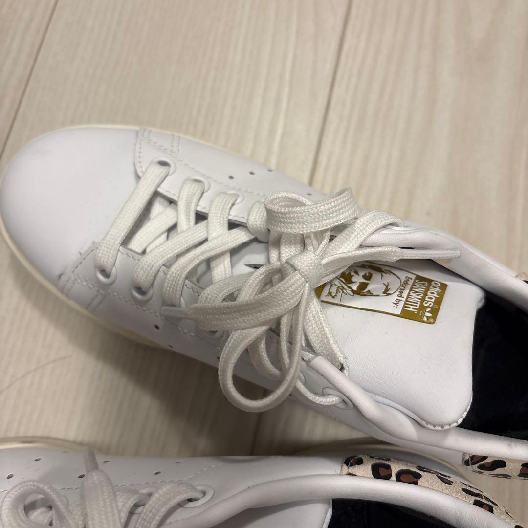 アディダス スタンスミス ホワイト/ヒョウ柄