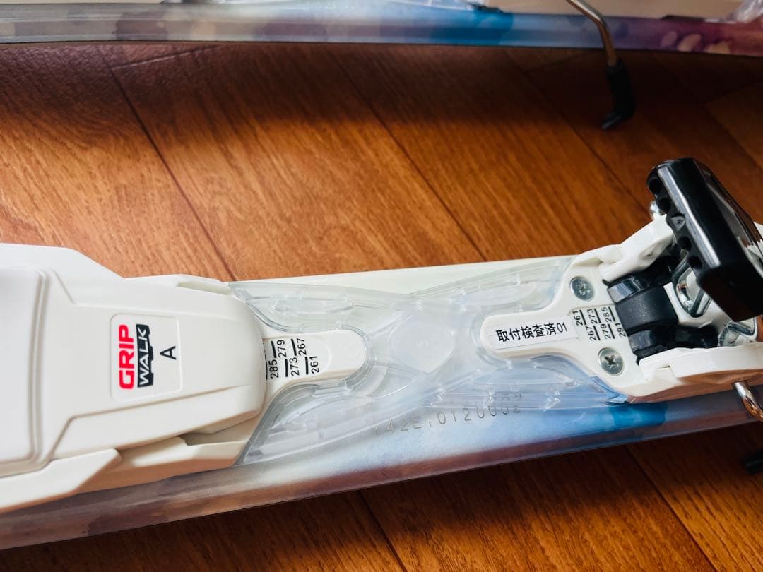 COSMIC SURF スキーセット142cm 、ブーツ24-24.5cm