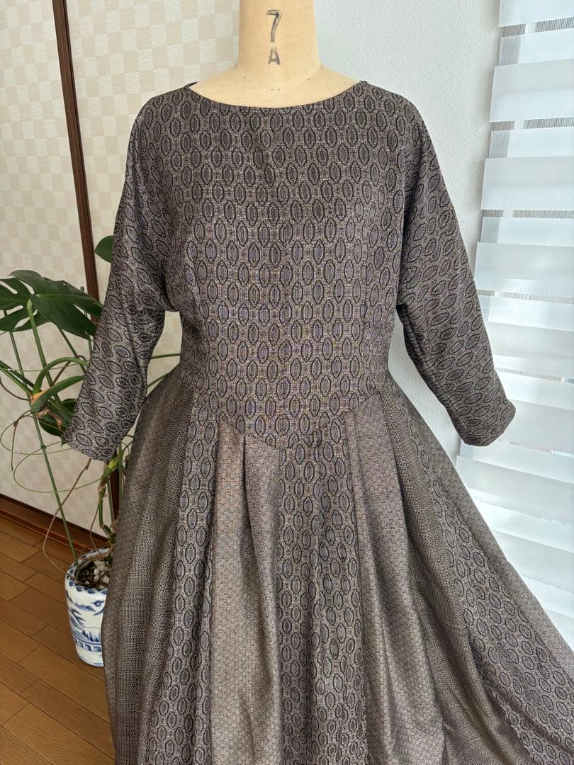 本場村山大島紬いろいろ繋ぎ大人可愛いロングワンピースに