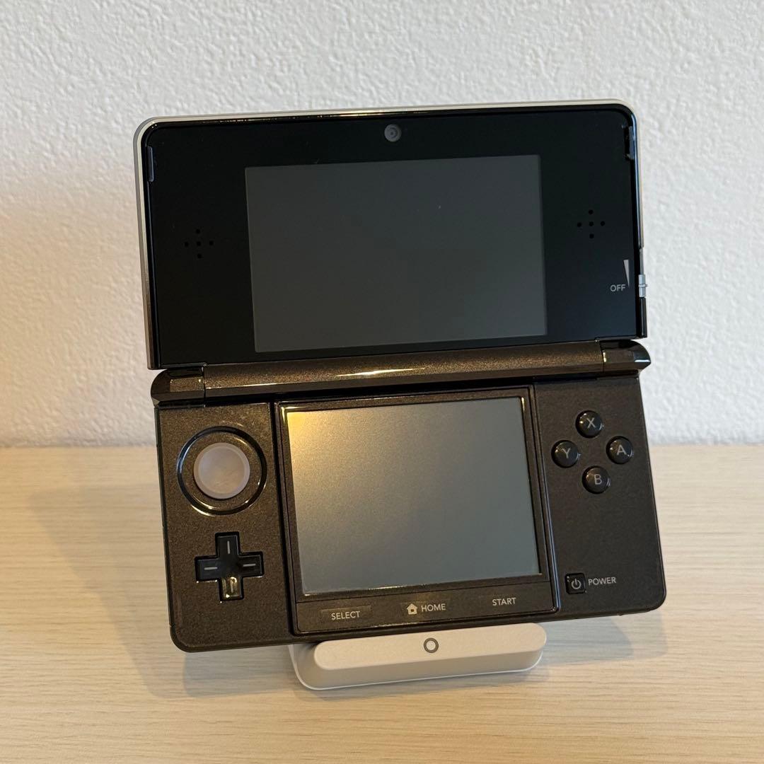 ニンテンドー3DS コスモブラック 3-042