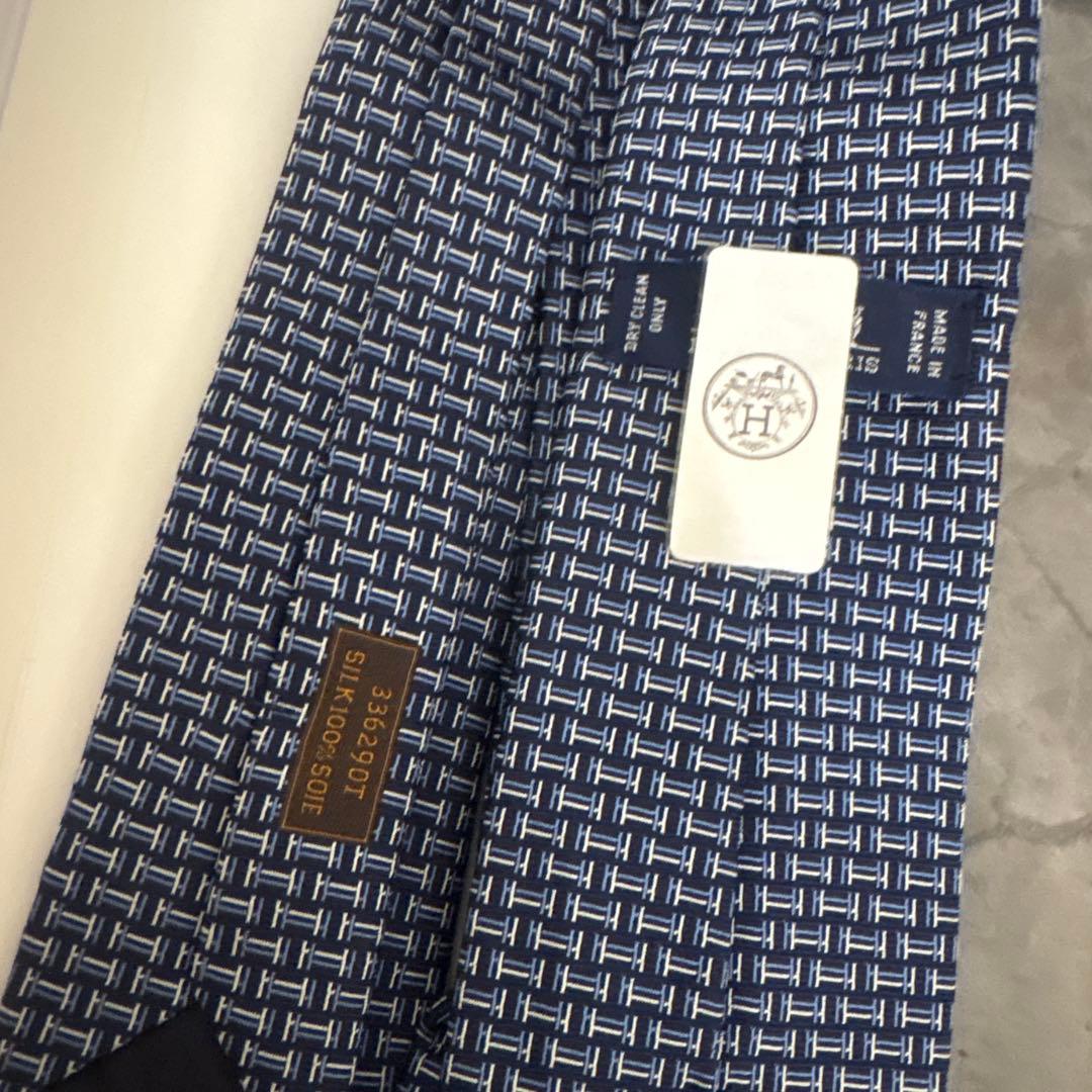 HERMES ネイビー 幾何学模様 ネクタイ