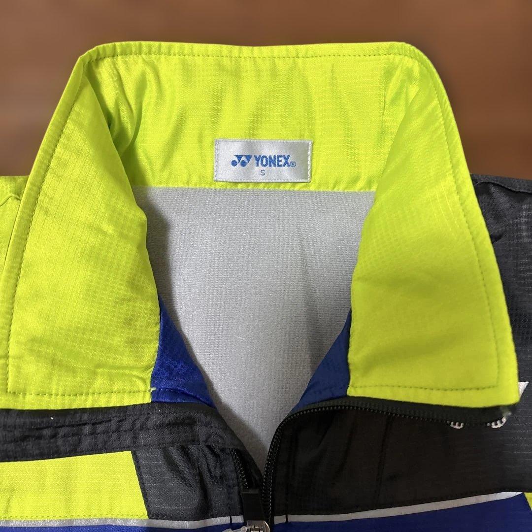 【新品】ヨネックスウィンドブレーカー　Sサイズ