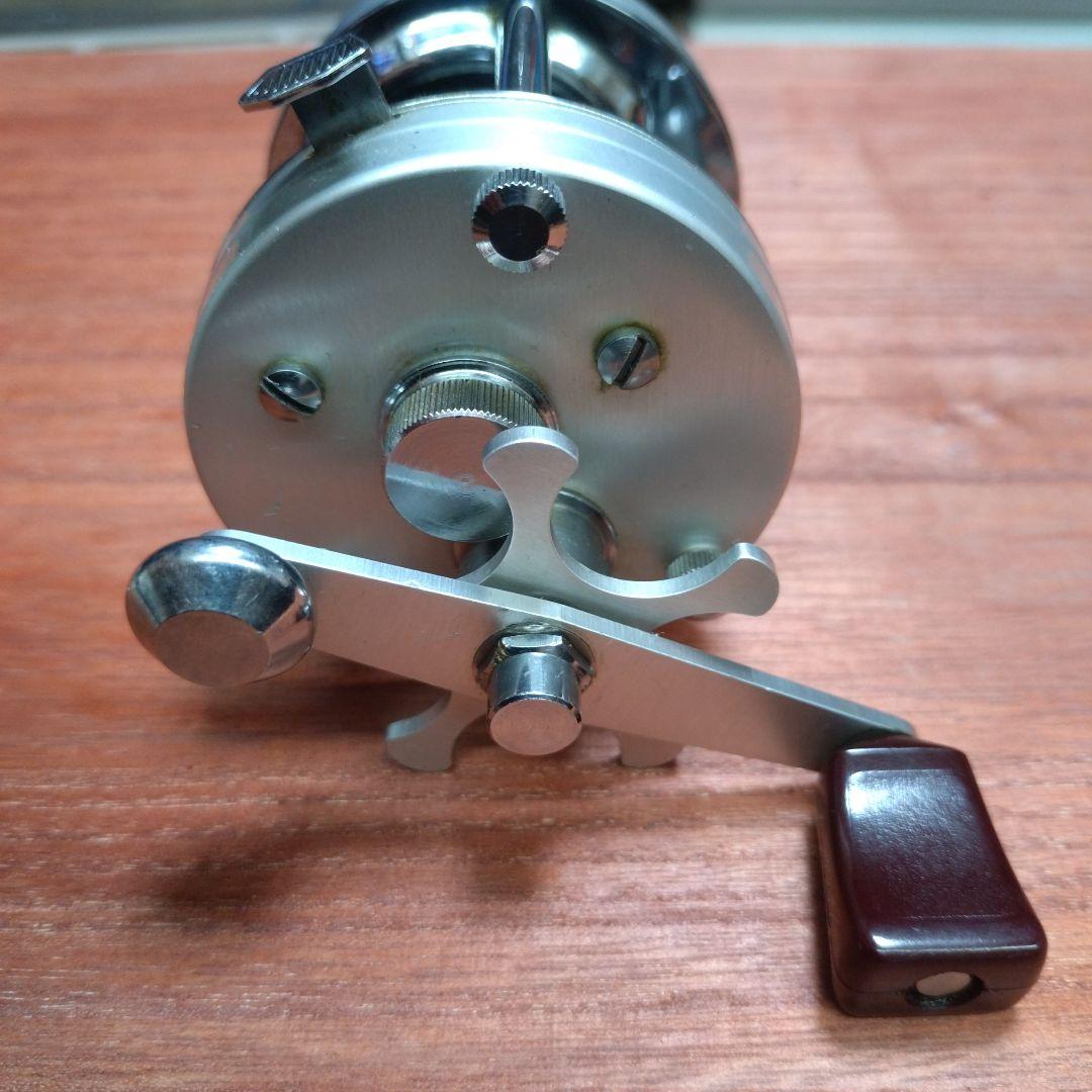 オールドリール　ダムクイック　700B ベイトリール