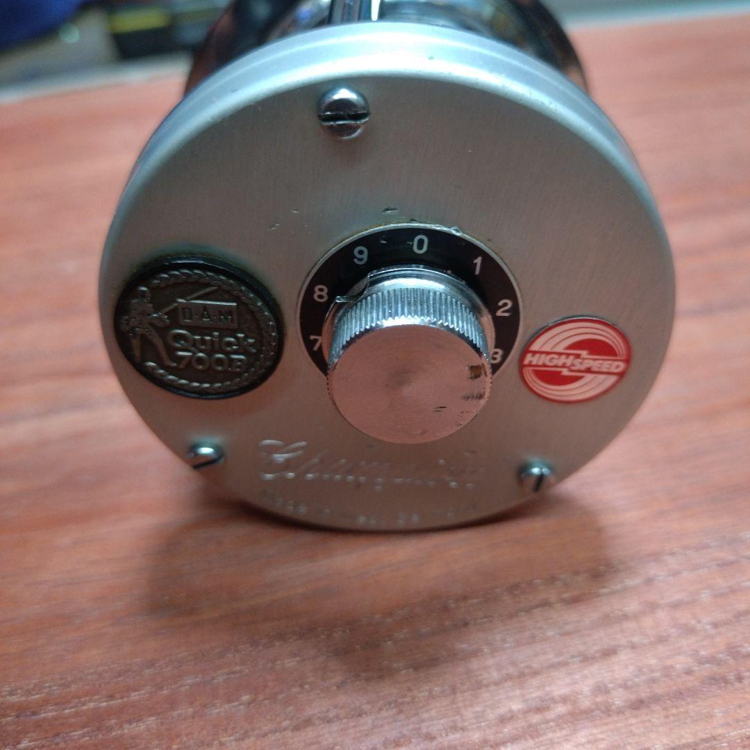 オールドリール　ダムクイック　700B ベイトリール