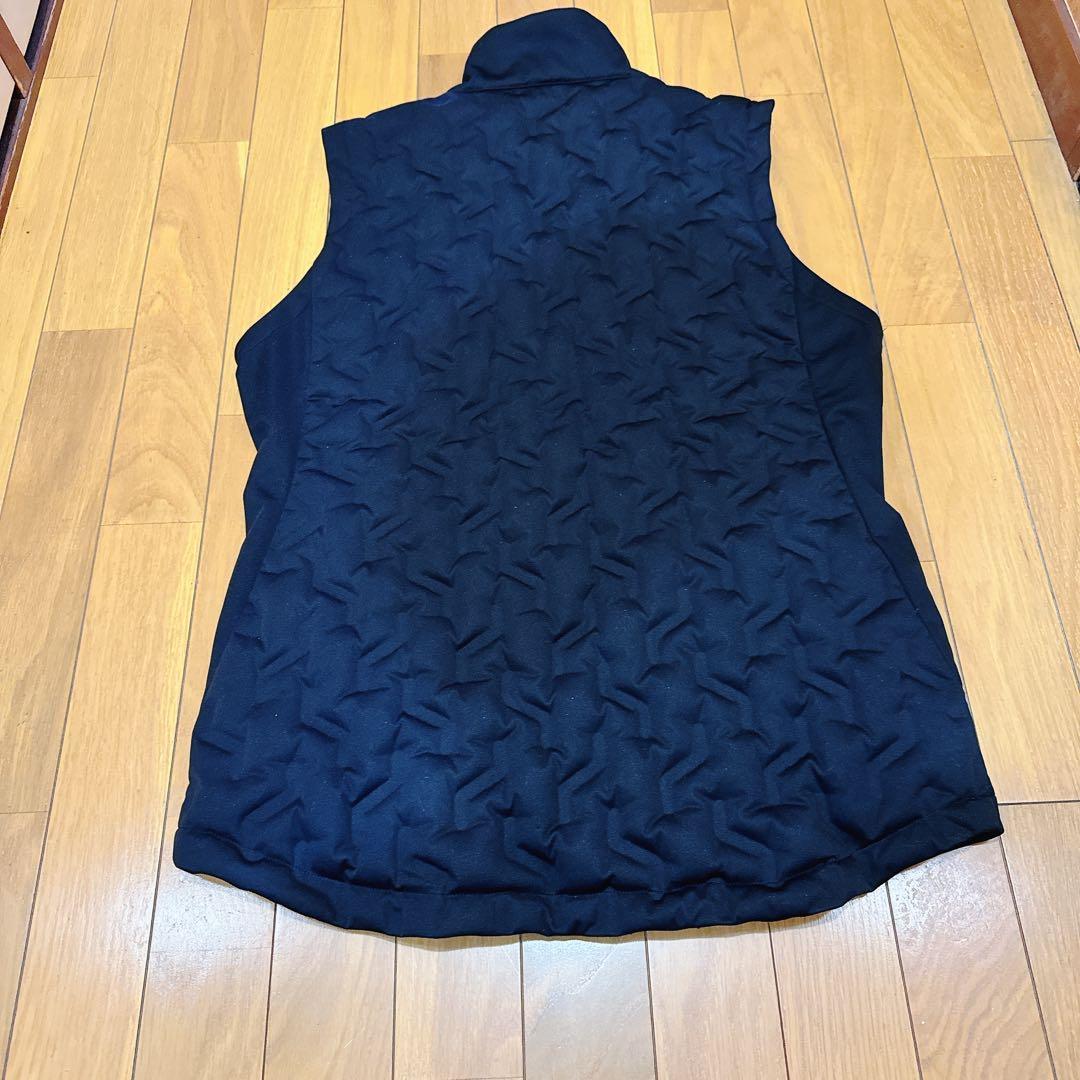 【美品】　DESCENTE デサント　ブラック キルティングダウンベスト