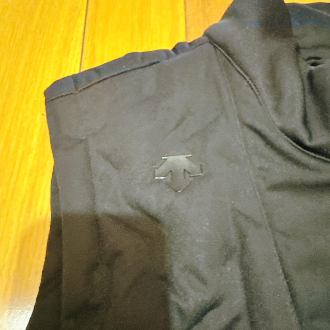 【美品】　DESCENTE デサント　ブラック キルティングダウンベスト