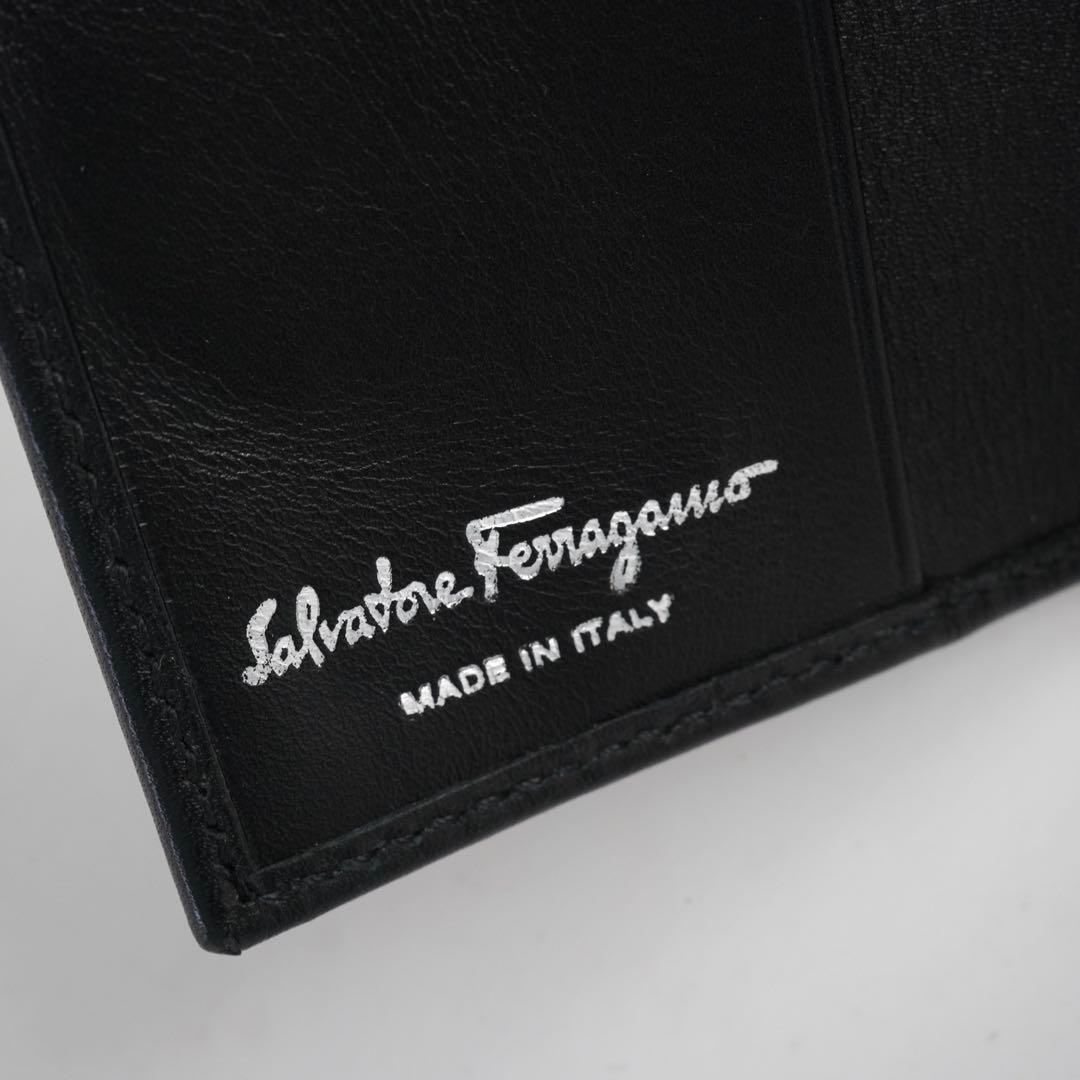 ✨未使用展示品・箱付き✨　Ferragamoキーケース　鍵　6連　リング　刻印