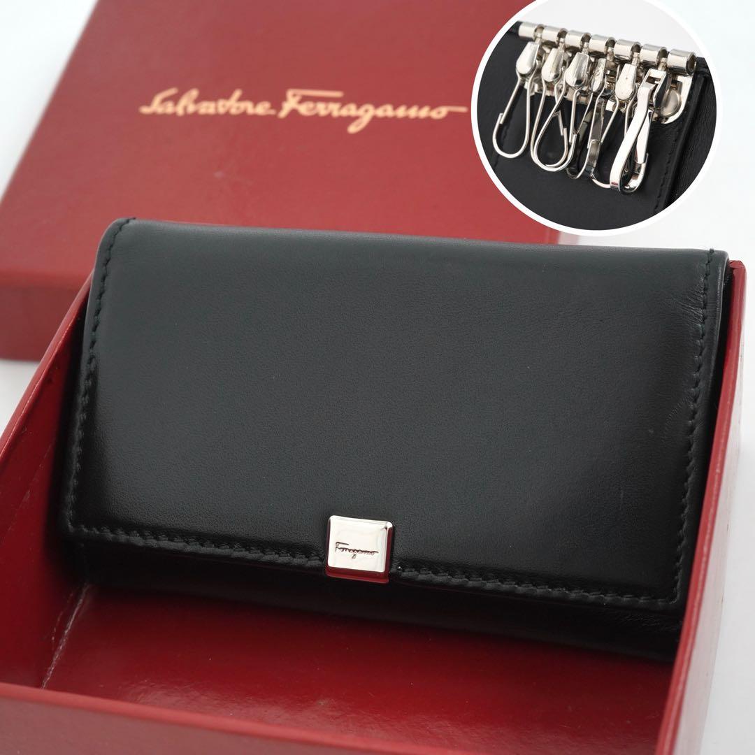 ✨未使用展示品・箱付き✨　Ferragamoキーケース　鍵　6連　リング　刻印
