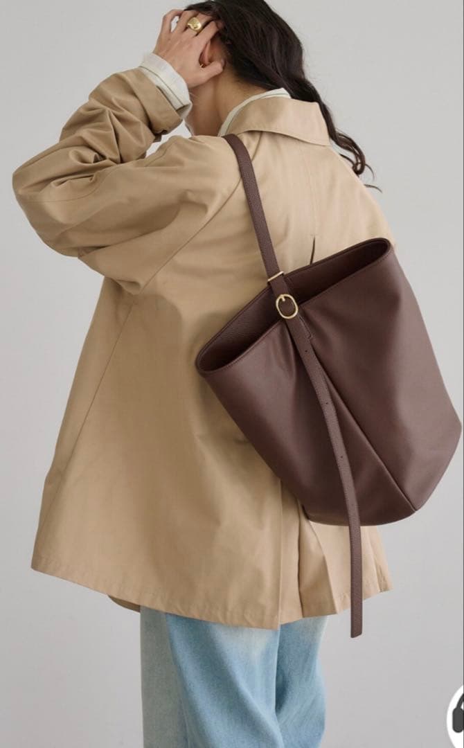 ボンジュールサガン 【牛革】2WAYワンハンドルバケツトートバッグ ブラウン