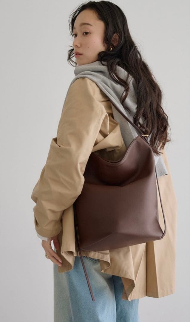 ボンジュールサガン 【牛革】2WAYワンハンドルバケツトートバッグ ブラウン