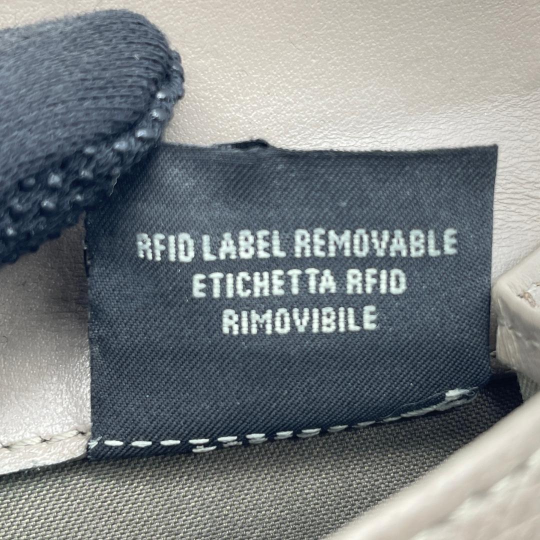 FENDI フェンディ　ズッカロゴ　スモールウォレット　三つ折り財布　付属品完備