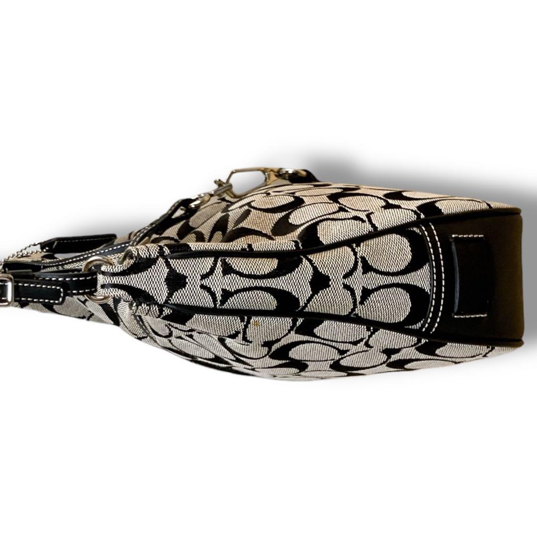 コーチ シグネチャー 肩掛け可 アクセサリーポーチ ワンショルダーバッグ 黒