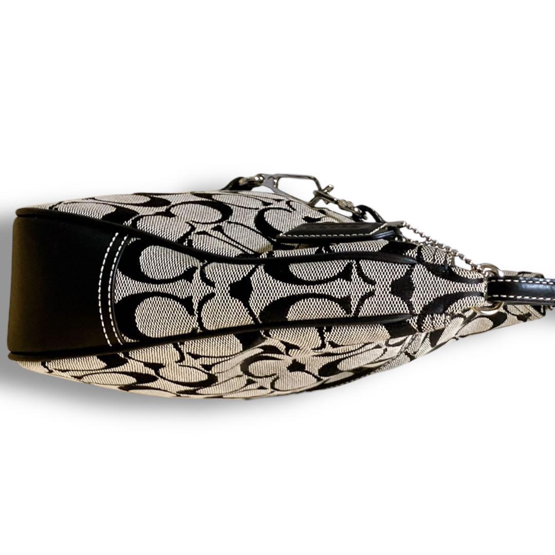 コーチ シグネチャー 肩掛け可 アクセサリーポーチ ワンショルダーバッグ 黒