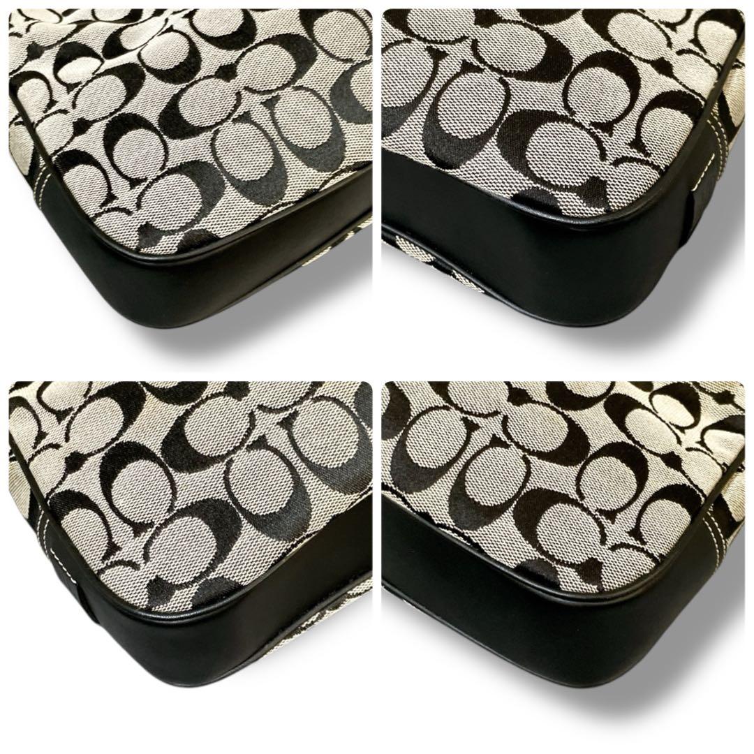 コーチ シグネチャー 肩掛け可 アクセサリーポーチ ワンショルダーバッグ 黒