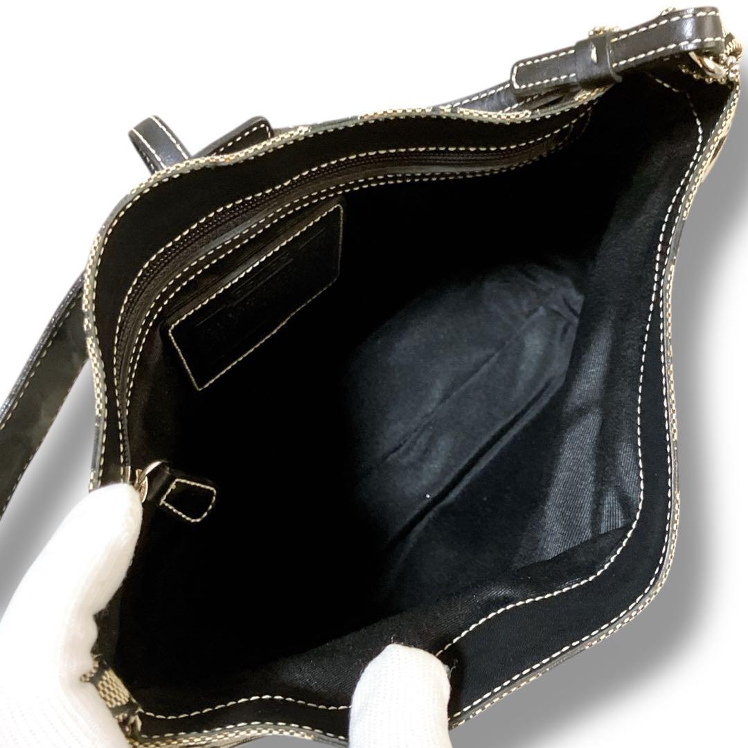 コーチ シグネチャー 肩掛け可 アクセサリーポーチ ワンショルダーバッグ 黒