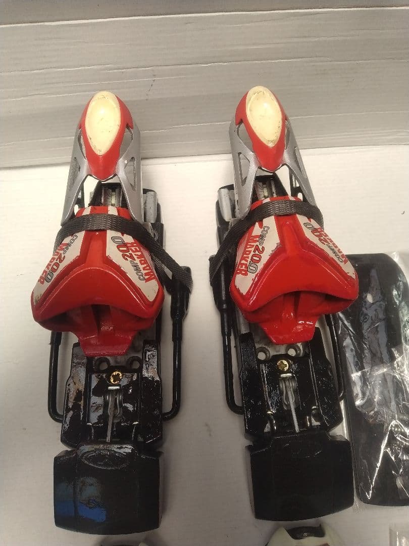 marker ビンディング comp20モデル 赤/黒/銀　2mmプレート付