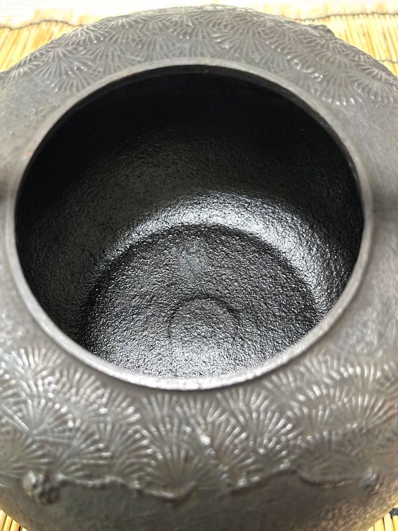 未使用品、付属品付　南部秀山堂南部伝統工芸士 佐藤 勝弘造　柚子松　南部鉄瓶