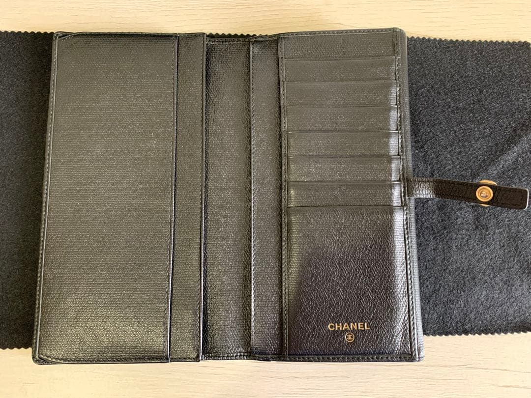 で*ん様 CHANEL ココボタン 長財布