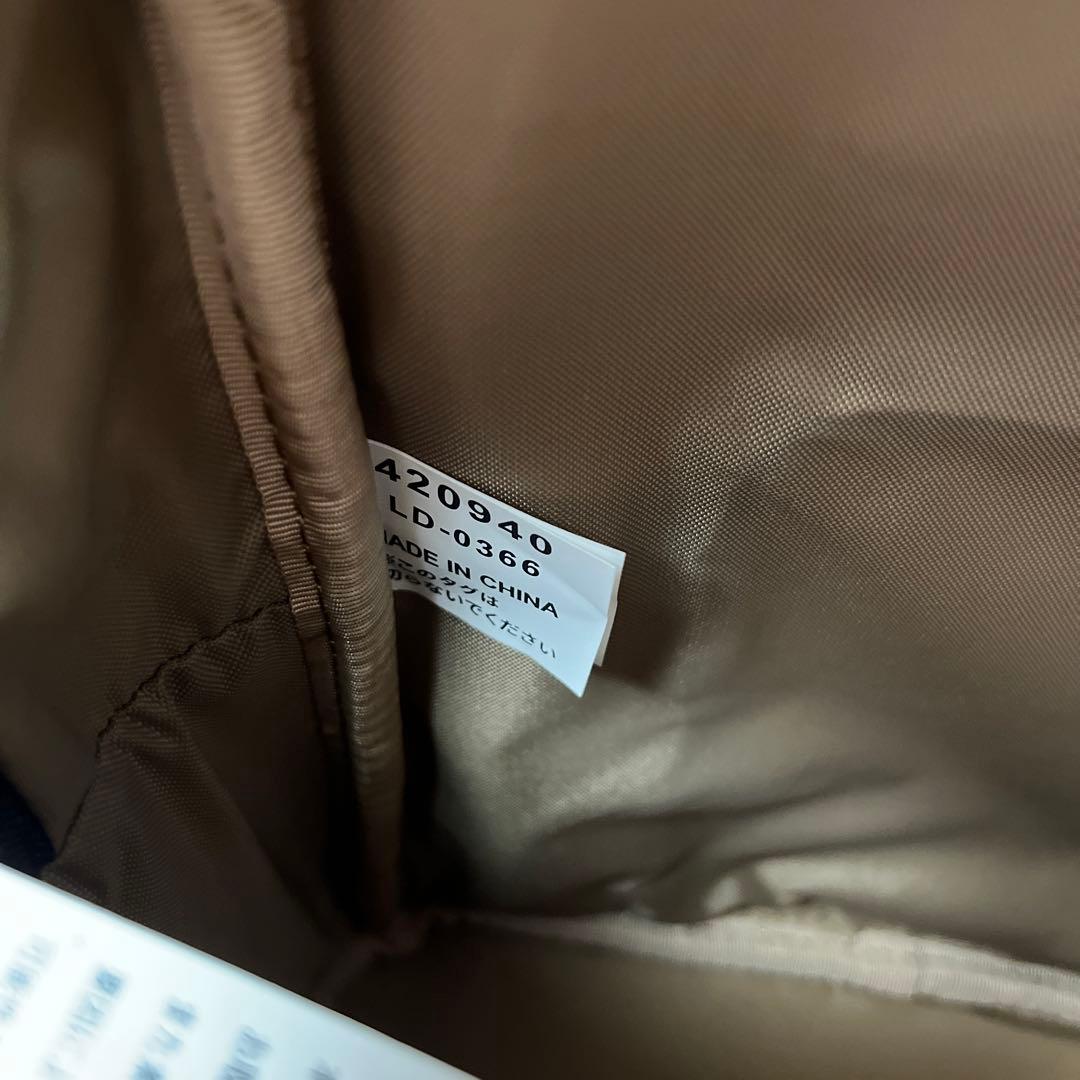 新品　スワニー　エナメルブラック キャリーケース