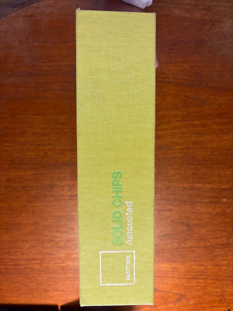 アート・デザイン・音楽 PANTONE SOLID CHIPS uncoated