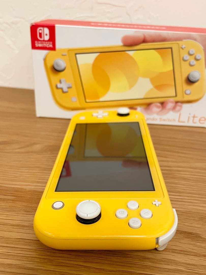 Nintendo Switch Lite イエロー 本体　箱　セット