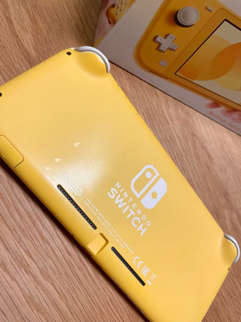 Nintendo Switch Lite イエロー 本体　箱　セット