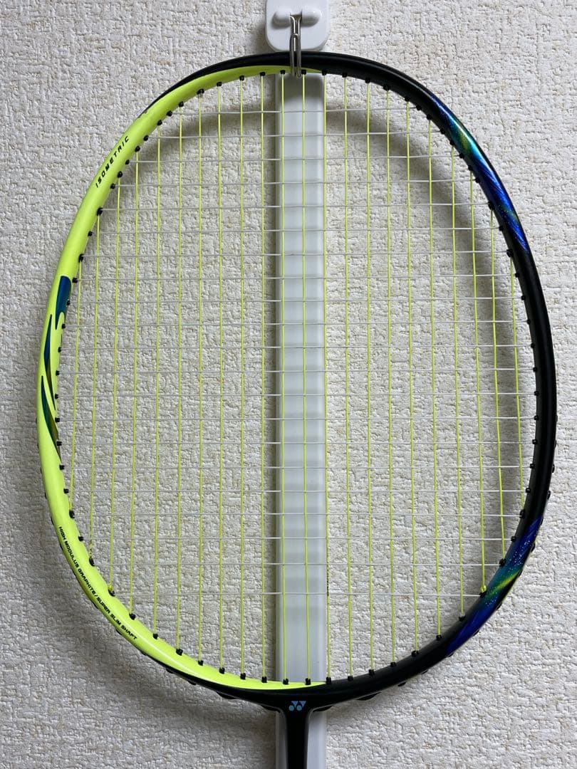 ヨネックスアストロクス77 赤色&黄色セット