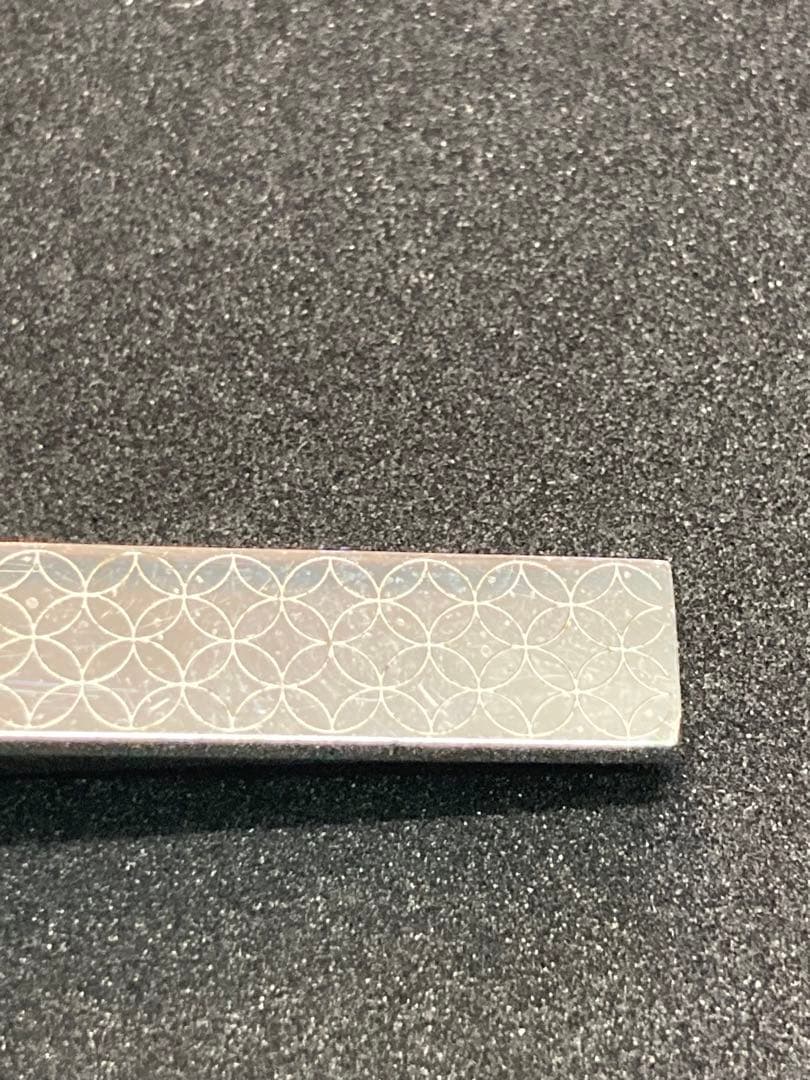 Louis Vuitton エンボス ネクタイピン