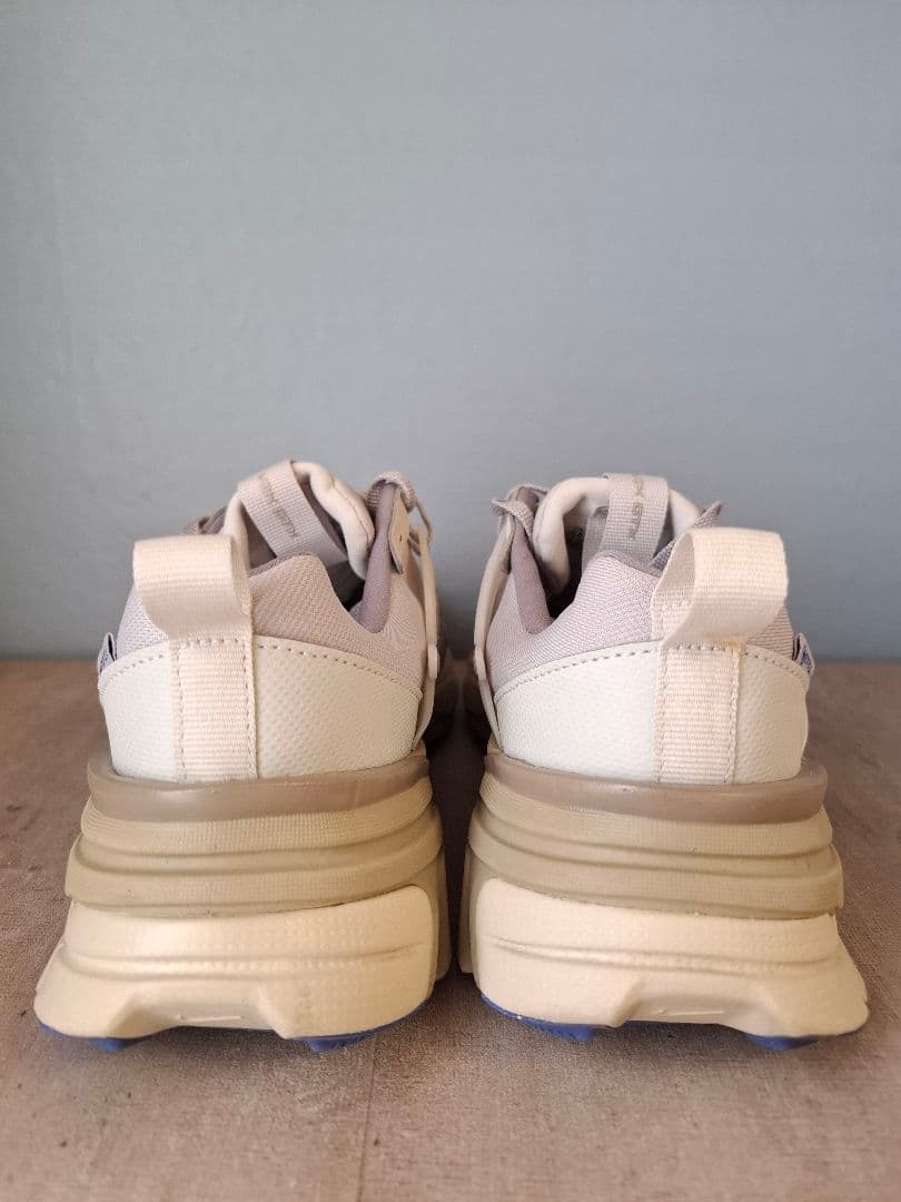 【美品】NIKE V2K RUN GTX ゴアテックス 24.5cm emmi