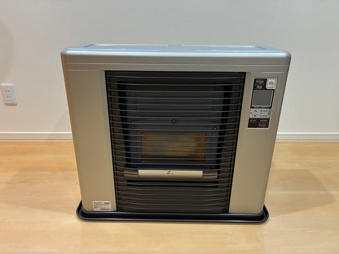 サンポットFF式ストーブ2018年式　FFR-703SXQ