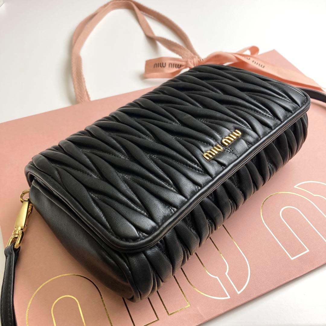 あ*き様 ❤️美品❤️miumiu マテラッセ ショルダーバッグ マグネット フ