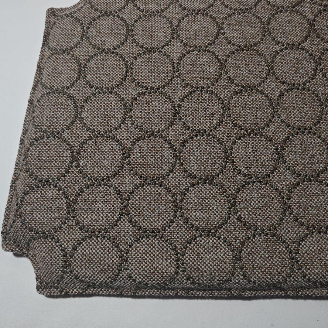 【新品】CH24 Yチェア専用シートクッション　クヴァドラ/タンバリン生地