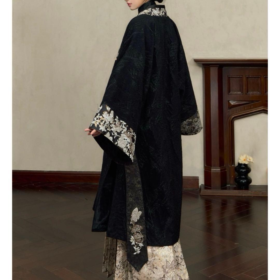 胡蝶水仙　暗紋織錦對襟祆　黒金色アウター　中華風　明製漢服　新中式　侘び寂び着物