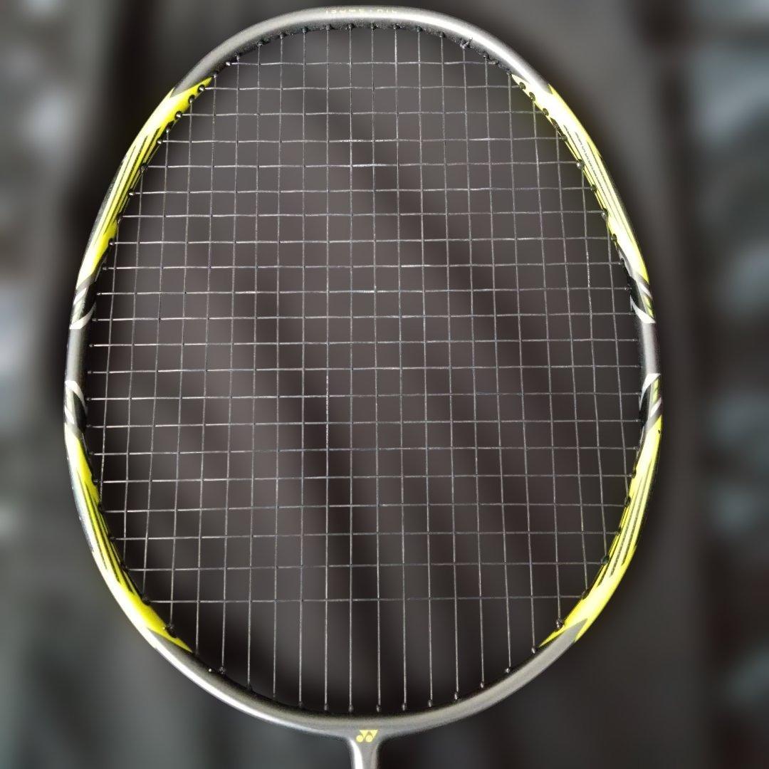 YONEX ArcSaber 7 プロ バドミントンラケット　アークセイバー