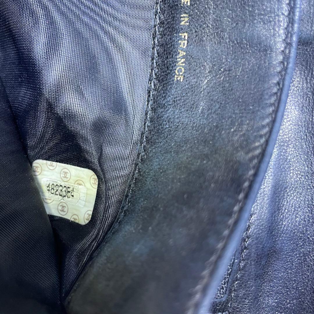 CHANEL キャビアスキン　ブラック　二つ折り財布