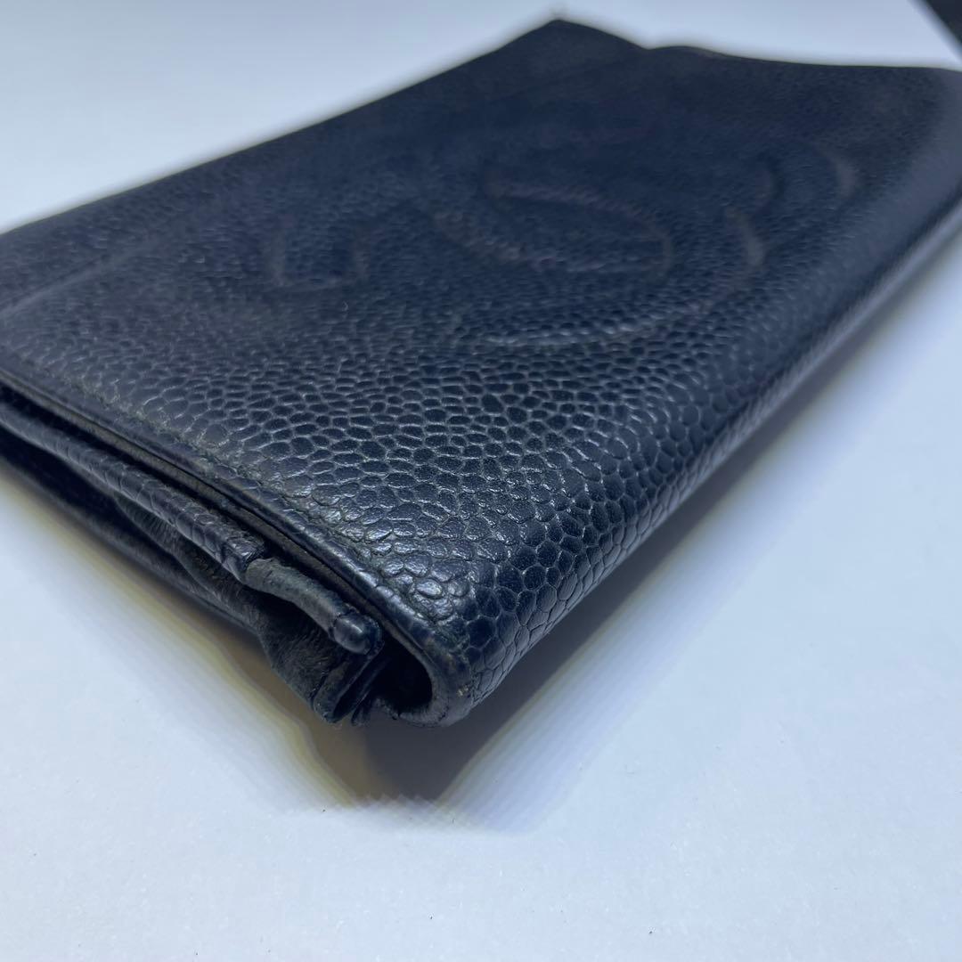 CHANEL キャビアスキン　ブラック　二つ折り財布